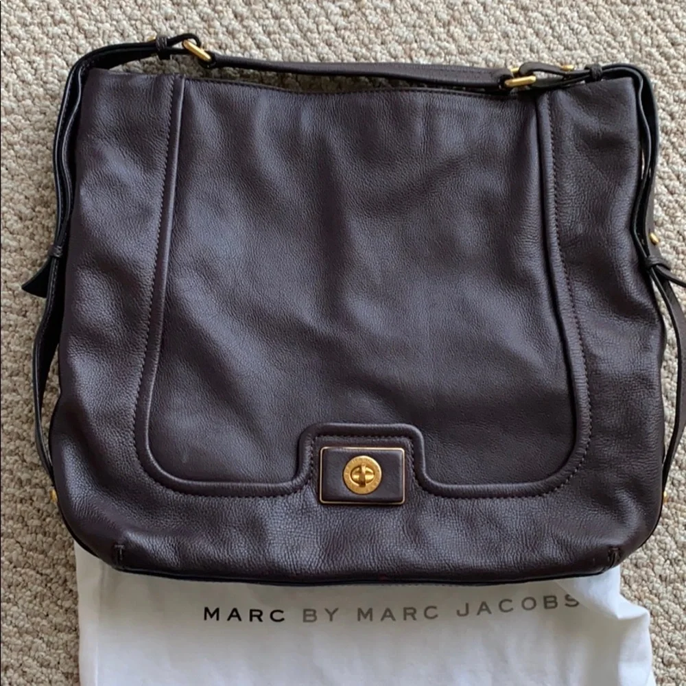 Marc By Marc Jacobs Navy Blue Shoulder Bag with Gold Hardware - Picture 1 of 5